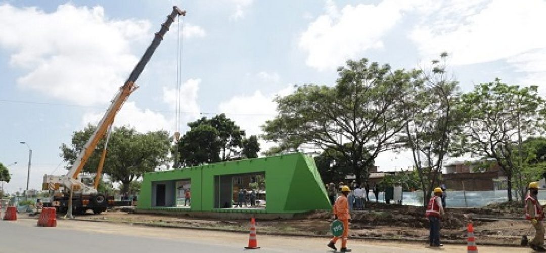 SE INSTALÓ LA PRIMERA ESTACIÓN DE PARADA EN EL TRAMO 2 DE LA TRONCAL ORIENTAL